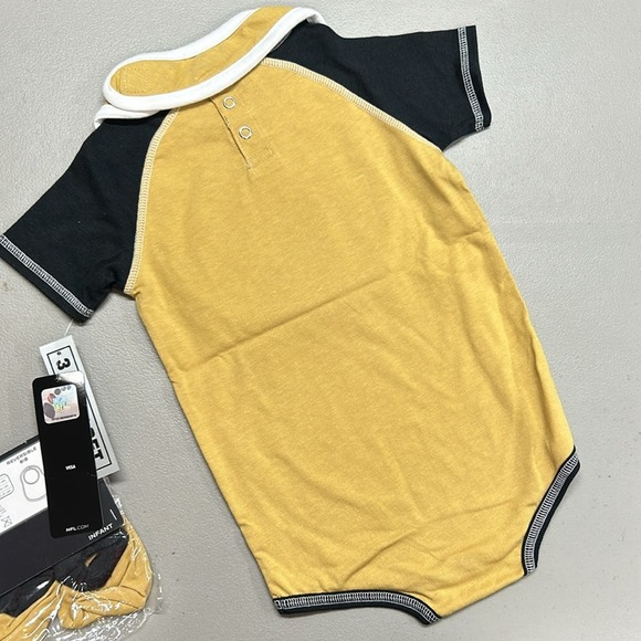 NFL Reebok Baby New Orleans SAINTS Outfit Bib Booties SET 18 months NWT - Picture 4 of 6